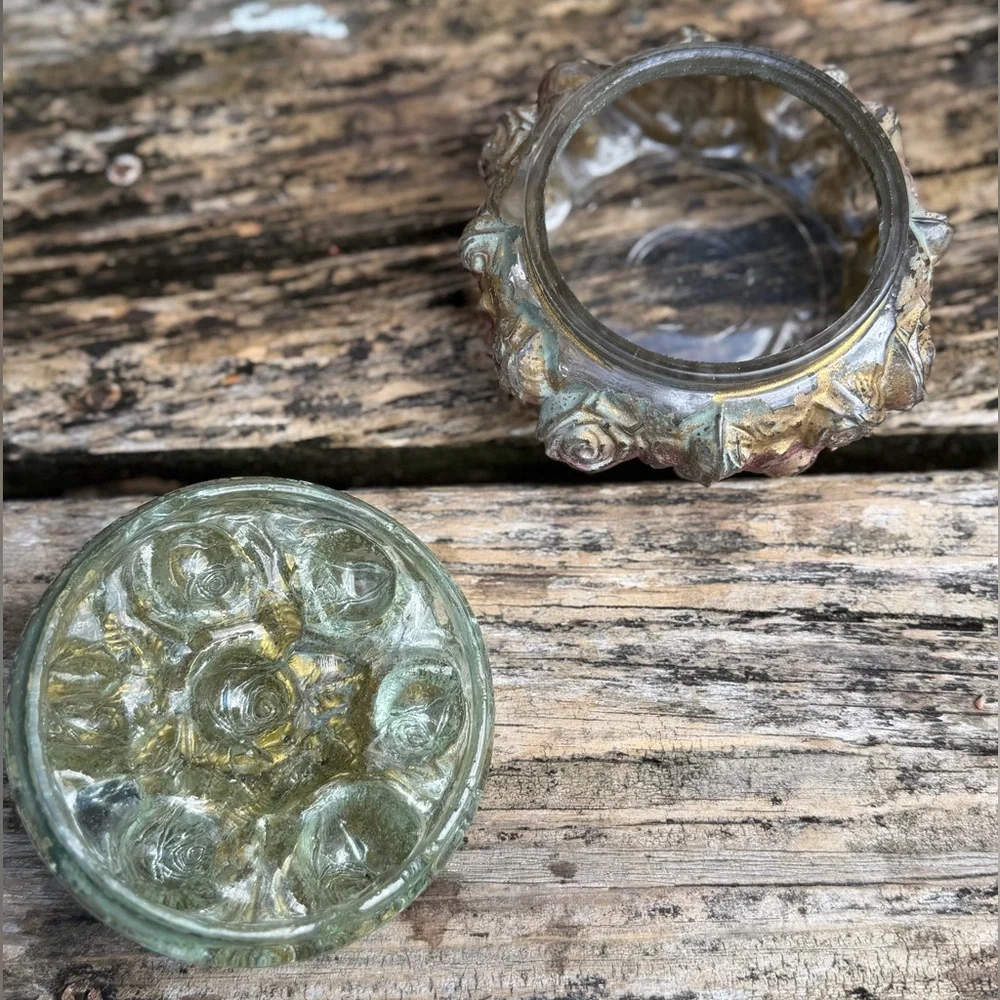 Antique Goofus Glass Vanity Powder Puff Jar Trinket Box Red & Gold Rose - Picture 6 of 9
